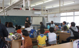高松市と連携で「磯の生物観察会」開催