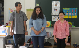 農学部留学生達が三木町氷上放課後児童クラブを訪問中！！