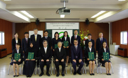 平成２８年度香川大学大学院農学研究科日本の食の安全留学生特別コース修了式